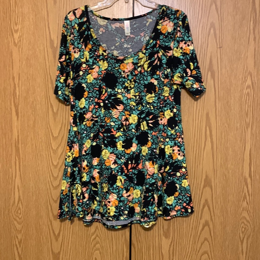 Lularoe Small Irma